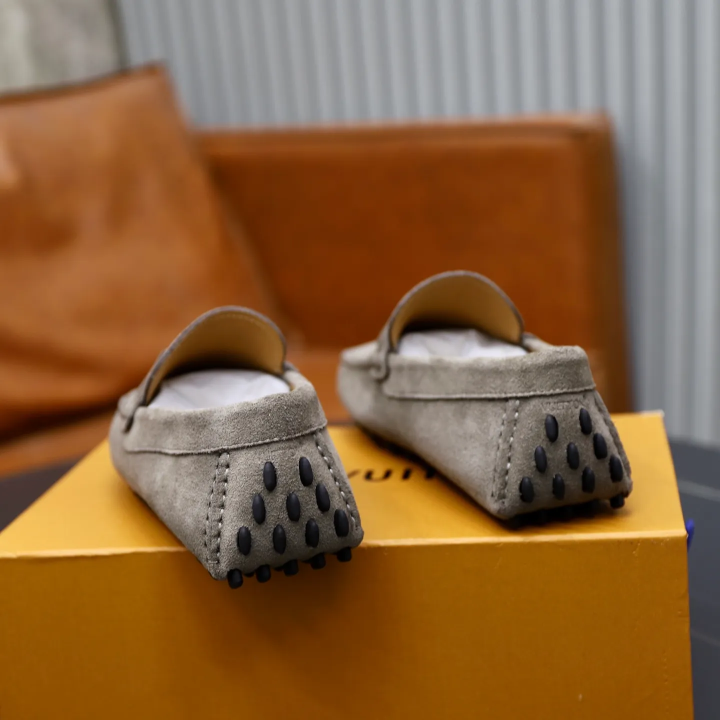 Ex-factory price: 480💰【LV】Louis Vuitton ⚠️High-end men’s driving and pedal series ⚠️38-44 (customized for 45) ⚠️All original cowhide leather! Thick and soft! Made entirely of calfskin lining! The latest non-slip beanie sole! Three-dimensional package technology! Fashionable and classic! Handicrafts! Original high quality! Feel free to compare!